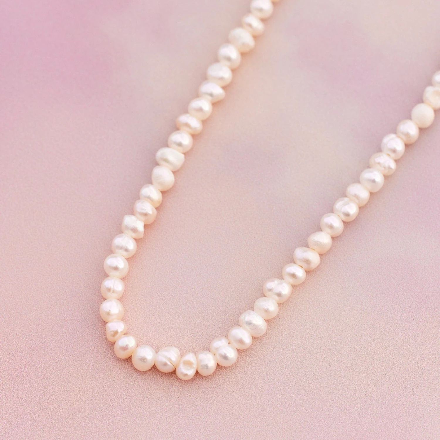 Bitty Freshwater Pearl Choker 4 Bitty Freshwater Pearl Choker - Image 4