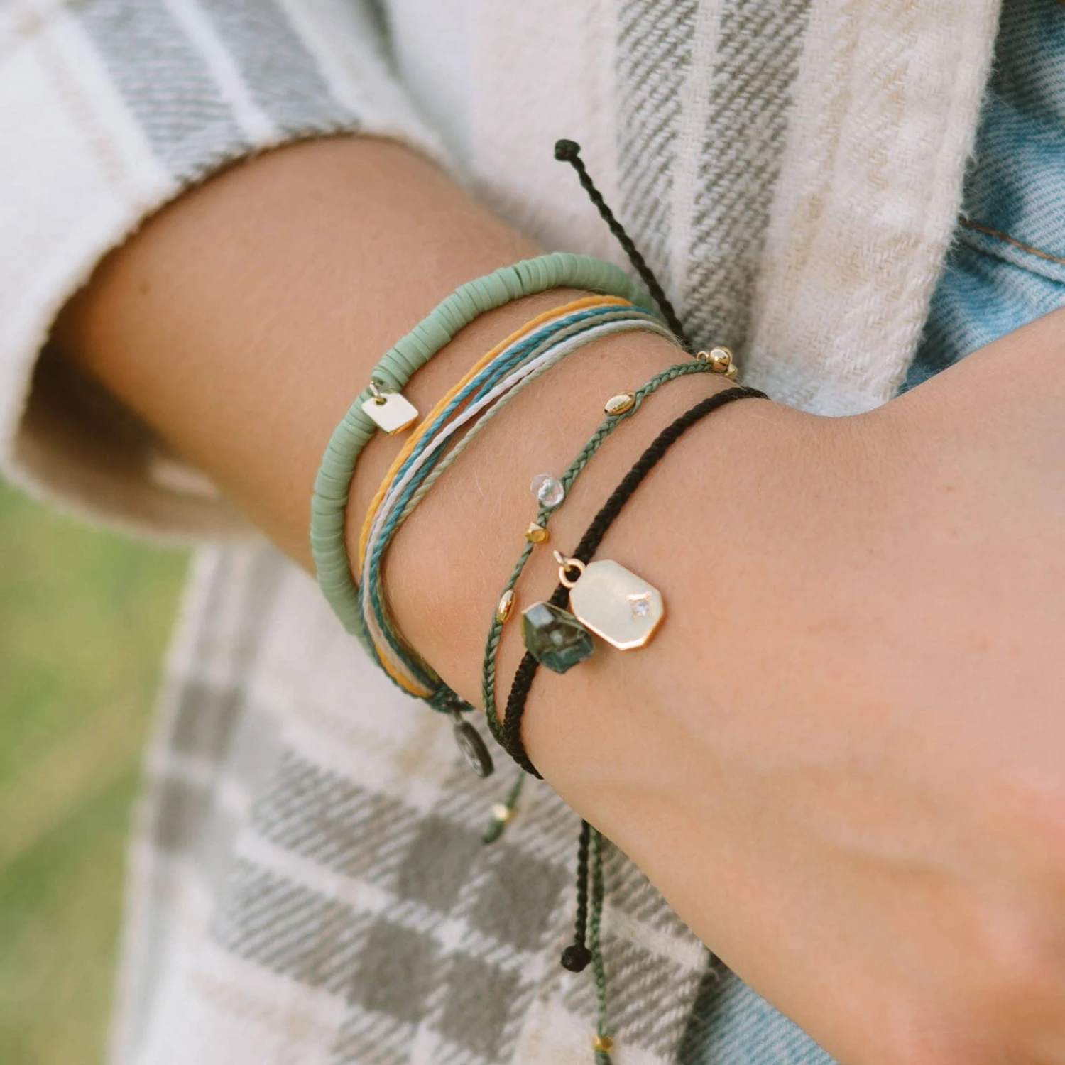 Raw Stone & Bead Gold Danity Thread Bracelet 6 Raw Stone & Bead Gold Danity Thread Bracelet - Image 6